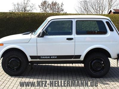 Gebraucht Lada niva 83 PS (61 kW) 2018 Weiß SUV