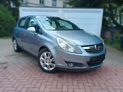 Gebraucht Opel Corsa Innovation 80 PS (58 kW) 2009 Silber Kleinwagen