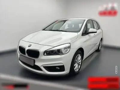 Gebraucht BMW 218 Basis 136 PS (100 kW) 2015 Weiß metallic