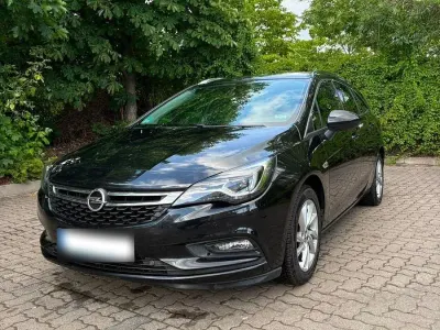 Gebraucht Opel Astra Innovation 125 PS (91 kW) 2017 Schwarz Kombi