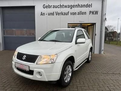 Second-hand Suzuki Grand Vitara 110 CP (80 kW) 2008 Alb SUV