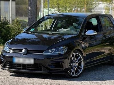 Second-hand VW Golf VII R 310 CP (228 kW) 2017 Negru Hatchback