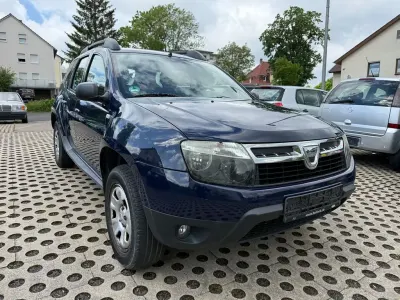 Gebraucht Dacia Duster Lauréate 105 PS (77 kW) 2012 Blau SUV