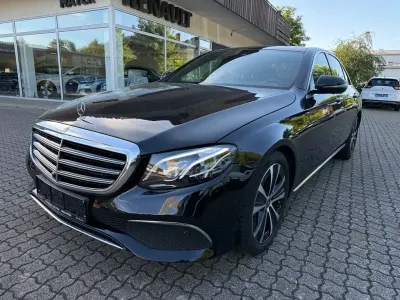 Gebraucht Mercedes E350 Exclusive 258 PS (189 kW) 2017 Schwarz Limousine