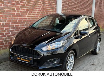Gebraucht Ford Fiesta Celebration 101 PS (74 kW) 2016 Schwarz Kleinwagen