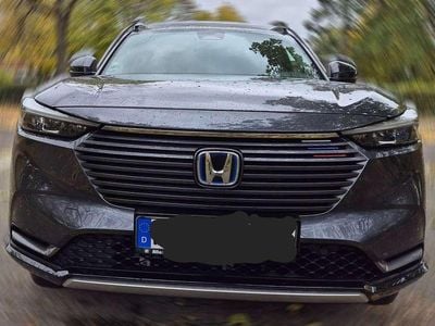 Grau Gebraucht 2022 Honda HR-V Advance SUV | 27.500 € (Etwas zu teuer)
