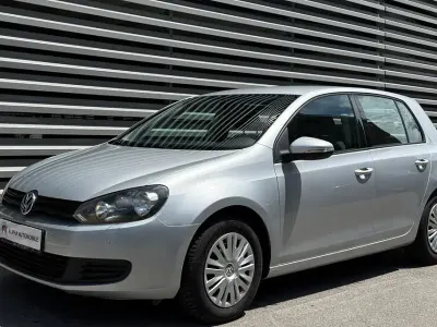 Gebraucht VW Golf VI Trendline 110 PS (80 kW) 2009 Silber Kleinwagen