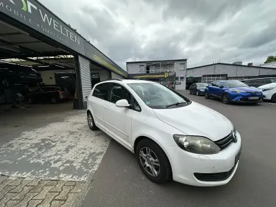 Gebraucht VW Golf VI 80 PS (58 kW) 2009 Weiß Kleinwagen
