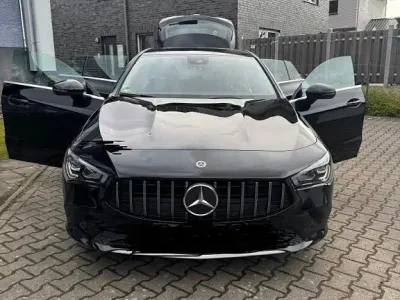 Gebraucht Mercedes CLA180 Shooting Brake 136 PS (100 kW) 2020 Schwarz Kombi