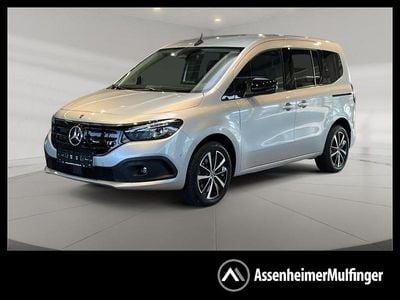 Mercedes EQT200