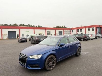 Blau Gebraucht 2015 Audi A3 Sport Limousine | 11.800 € (Guter Preis)
