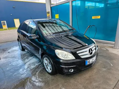Gebraucht Mercedes B180 109 PS (80 kW) 2008 Schwarz Van / Kleinbus
