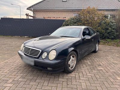 Gebraucht Mercedes CLK200 135 PS (99 kW) 2004 Blau Coupé