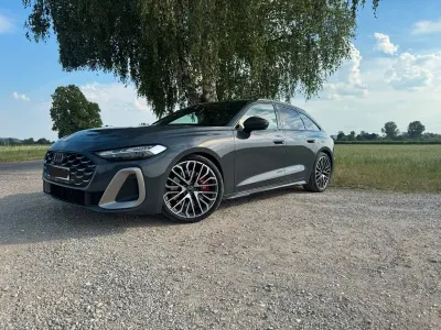 Gebraucht Audi S5 Sport 367 PS (269 kW) 2025 Grau Kombi