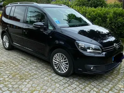 Gebraucht VW Touran 105 PS (77 kW) 2014 Schwarz Van / Kleinbus