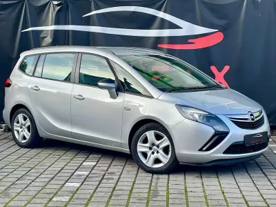 Gebraucht Opel Zafira Tourer Edition 120 PS (88 kW) 2014 Argon silber/ice silver (m2) Van / Kleinbus