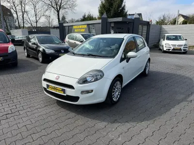 Gebraucht Fiat Punto Pop 84 PS (61 kW) 2012 Weiß Kleinwagen