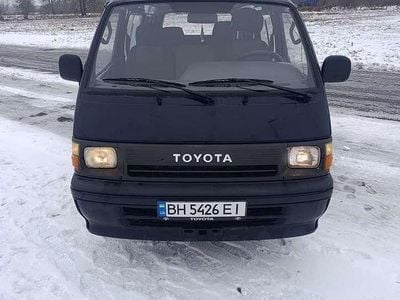 Blau Gebraucht 1993 Toyota HiAce Kombi | 7.800 €