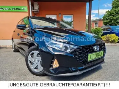 Gebraucht Hyundai i20 Select 101 PS (74 kW) 2021 Schwarz Kleinwagen
