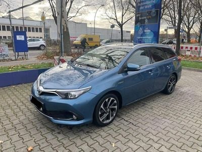 Toyota Auris Hybrid