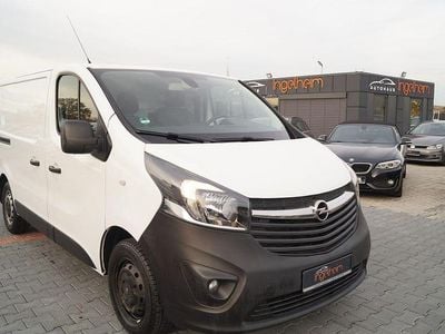 Gebraucht Opel Vivaro 103 PS (75 kW) 2018 Casablancaweiss/glacier/arctic Van / Kleinbus