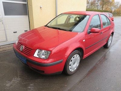 Gebraucht VW Bora 105 PS (77 kW) 2000 Rot Limousine