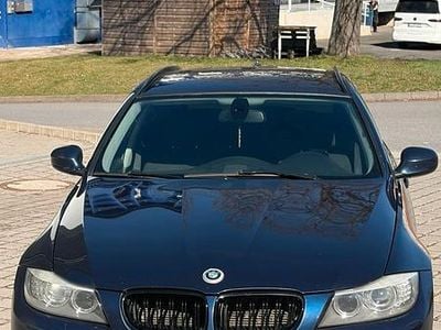 Gebraucht BMW 320 220 PS (161 kW) 2010 Blau Kombi