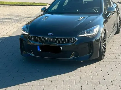 Gebraucht Kia Stinger GT 366 PS (269 kW) 2020 Schwarz Kleinwagen