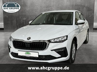 Weiss Gebraucht 2025 Skoda Scala Essence Kleinwagen | 24.990 € (Fairer Preis)