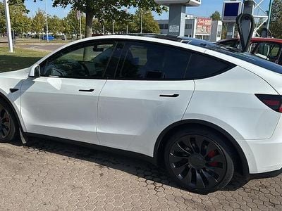 Weiß Gebraucht 2022 Tesla Model Y Performance SUV | 31.000 € (Guter Preis)