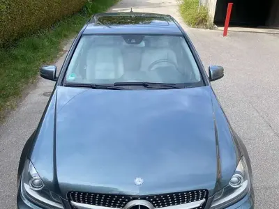 Gebraucht Mercedes C220 Avantgarde 170 PS (125 kW) 2011 Grau Limousine