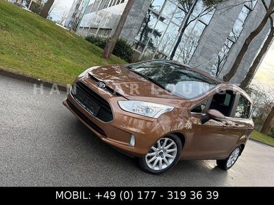 Gebraucht Ford B-MAX Titanium 140 PS (102 kW) 2017 Braun Van / Kleinbus