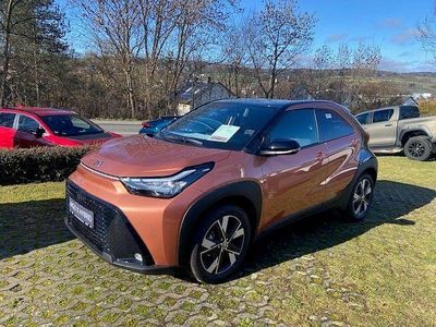 Neu Toyota Aygo X 116 PS (85 kW) 2026 Violett SUV
