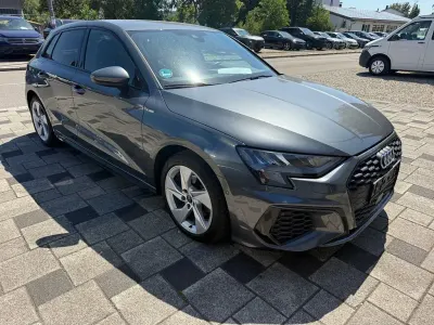Gebraucht Audi A3 S-Line 150 PS (110 kW) 2023 Grau Limousine