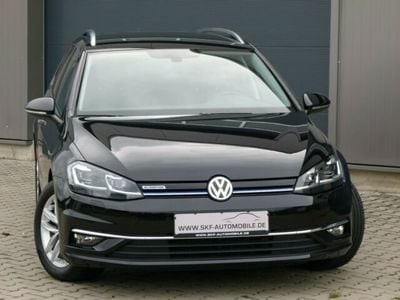 Gebraucht VW Golf VII 131 PS (96 kW) 2020 Schwarz metallic Kombi