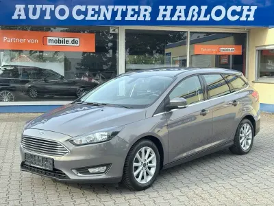 Gebraucht Ford Focus Titanium 150 PS (110 kW) 2015 Braun Limousine