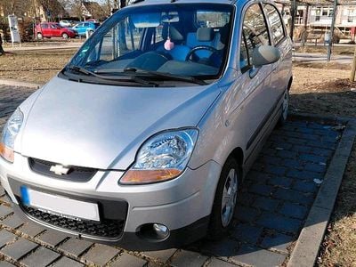 Gebraucht Chevrolet Matiz 67 PS (49 kW) 2009 Silber Kleinwagen