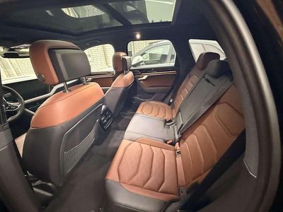 Gebraucht VW Touareg R-line 340 PS (250 kW) 2024 Schwarz SUV