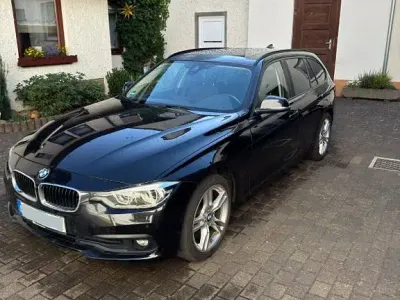 Gebraucht BMW 320 Advantage 190 PS (139 kW) 2017 Schwarz Kombi