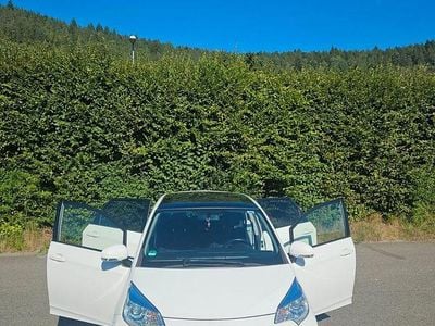 Gebraucht Toyota Corolla Verso 98 PS (72 kW) 2015 Weiß Van / Kleinbus