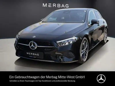 Gebraucht Mercedes A180 136 PS (100 kW) 2025 Schwarz Limousine