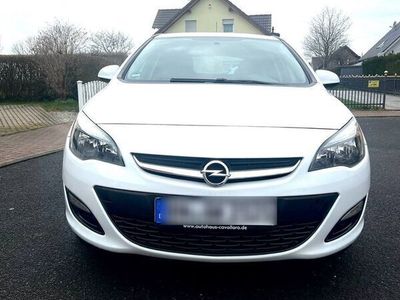 gebraucht Opel Astra 1.4 Benzin 120 PS Schrägheck 2012 - Top Ausstattung!