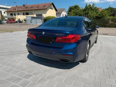 Gebraucht BMW M550 M Sport 400 PS (294 kW) 2019 Blau Limousine