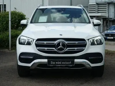 Używany Mercedes GLE300 272 KM (200 kW) 2023