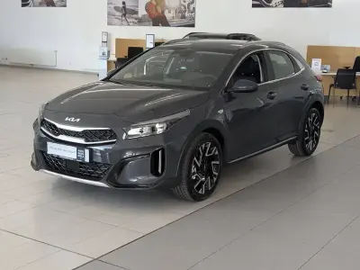 Neu Kia XCeed Comfort 150 PS (110 kW) 2026 Pentametal SUV