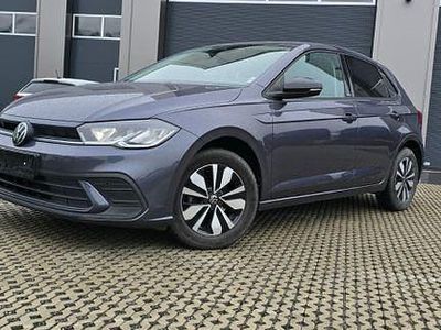 Grau Gebraucht 2024 VW Polo Move Limousine | 16.800 € (Guter Preis)