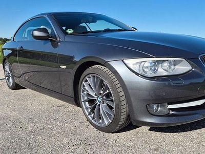 Usata BMW 330 Cabriolet Exclusive 245 CV (180 kW) 2013 Grigio Cabrio