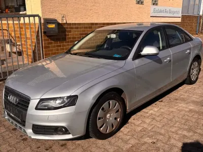 Gebraucht Audi A4 118 PS (86 kW) 2008 Silber Limousine