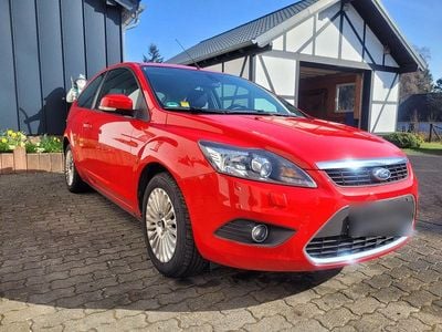 Gebraucht Ford Focus Titanium 116 PS (85 kW) 2009 Rot Limousine