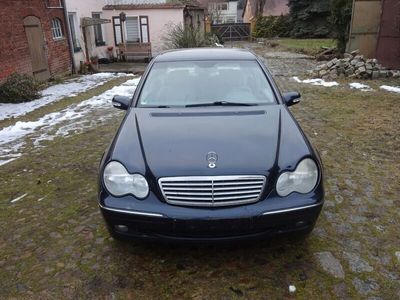 Mercedes C200